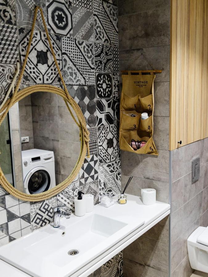 Shanti, Best Apts Uralsk Eksteriør billede