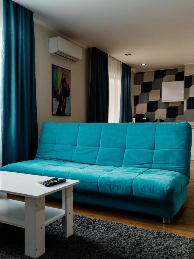 Shanti, Best Apts Uralsk Eksteriør billede
